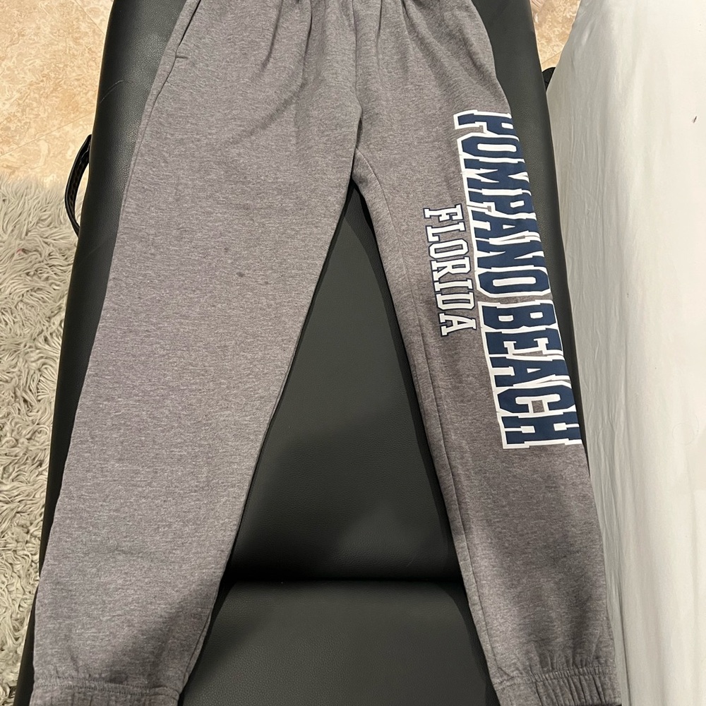 Gray women’s Sweatpants